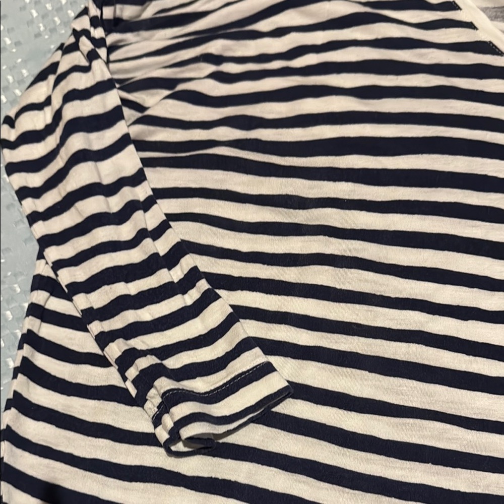 GAP S Striped Navy and White T-Shirt - Picture 6 of 12
